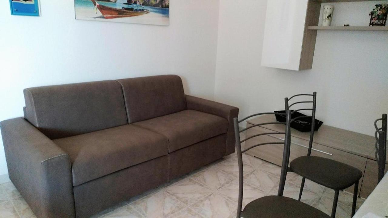Casa Dolce Hibiscus Apartment Olbia Bagian luar foto