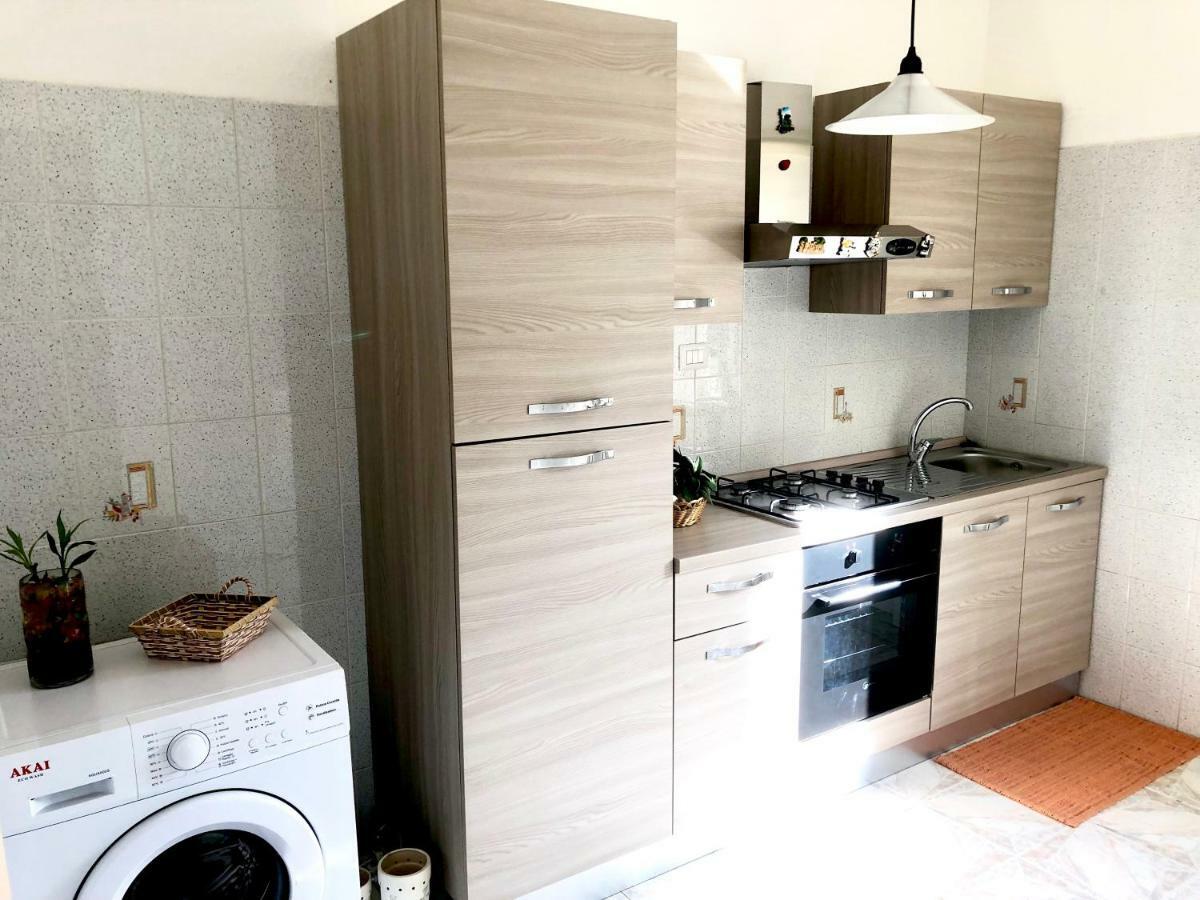 Casa Dolce Hibiscus Apartment Olbia Bagian luar foto