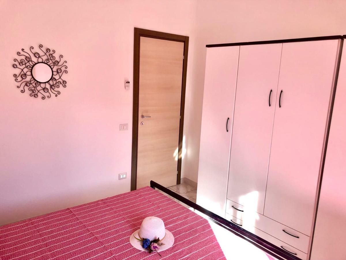 Casa Dolce Hibiscus Apartment Olbia Bagian luar foto