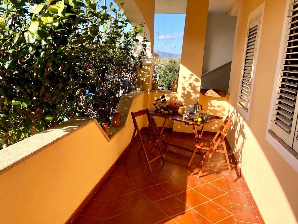 Casa Dolce Hibiscus Apartment Olbia Bagian luar foto